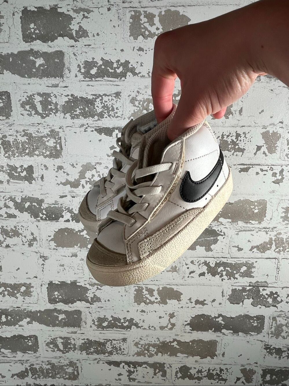 Nike | kids blazer laced sneakers child size 7
